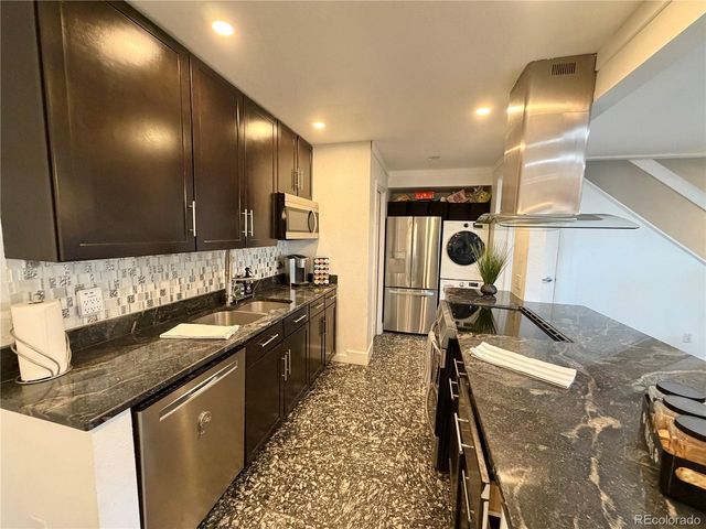 7995 E Mississippi Ave K9, Denver, CO 80247