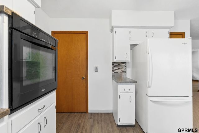 2510 S 49th Street, Omaha, NE 68106