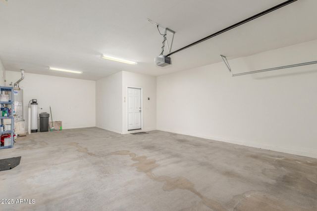 10831 E SYLVAN Avenue, Mesa, AZ 85212