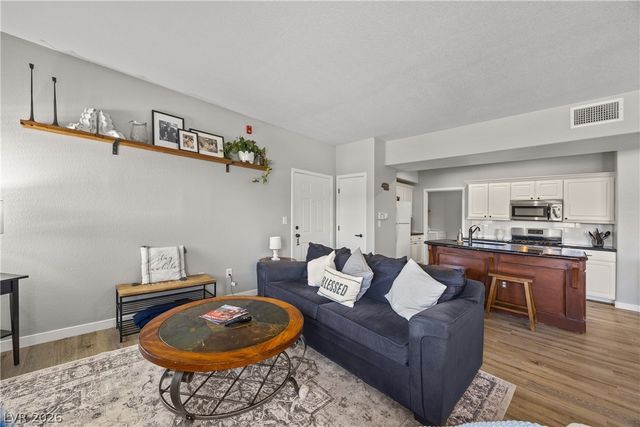 8250 North Grand Canyon Drive 1076, Las Vegas, NV 89166