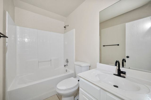 812 Sierra Circle, Burleson, TX 76028