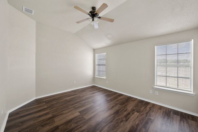 812 Sierra Circle, Burleson, TX 76028