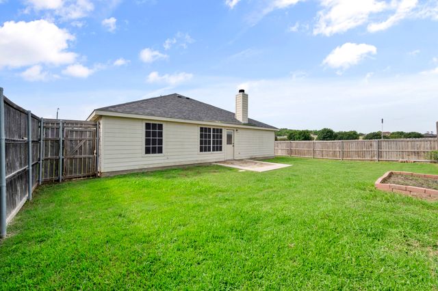 812 Sierra Circle, Burleson, TX 76028