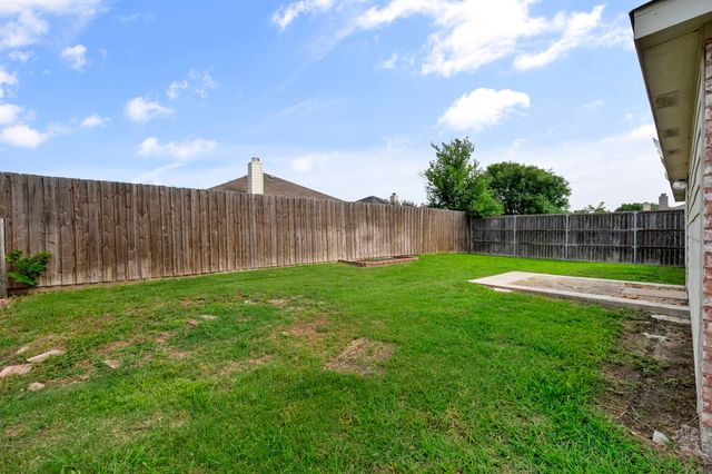 812 Sierra Circle, Burleson, TX 76028