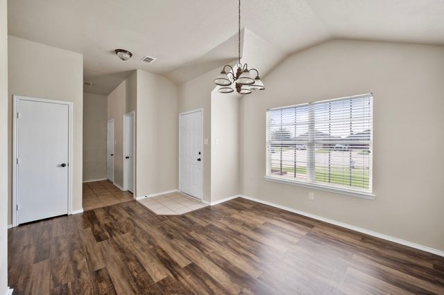 812 Sierra Circle, Burleson, TX 76028