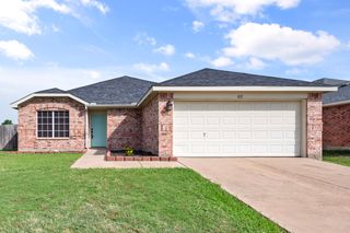 812 Sierra Circle, Burleson, TX 76028