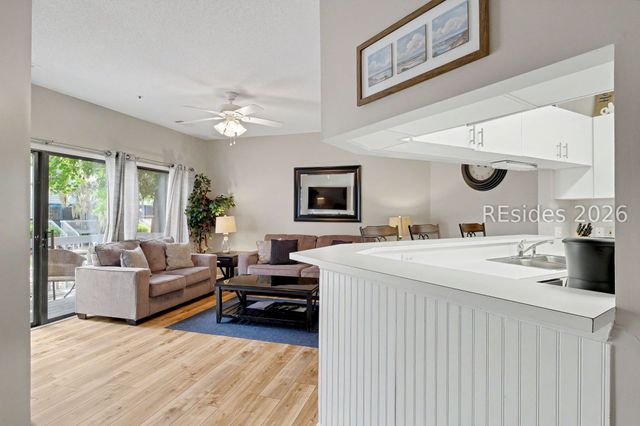 19 Lemoyne Ave Apt 39, Hilton Head Island, SC 29928