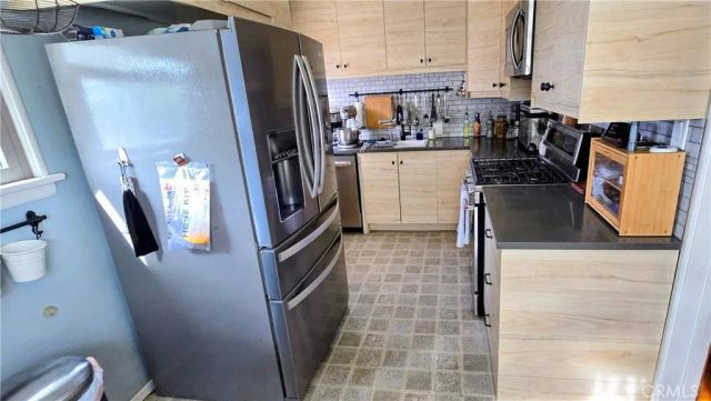 10551 Karmont, South Gate, CA 90280