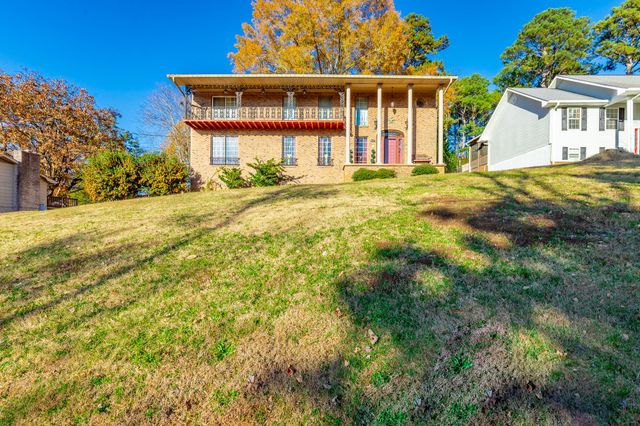 8417 Iris Drive, Chattanooga, TN 37421