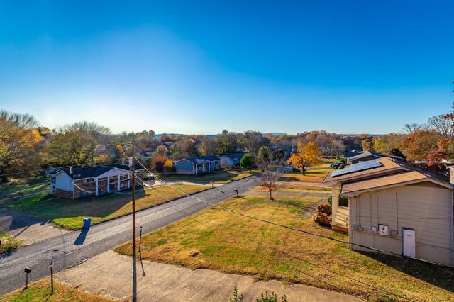 8417 Iris Drive, Chattanooga, TN 37421