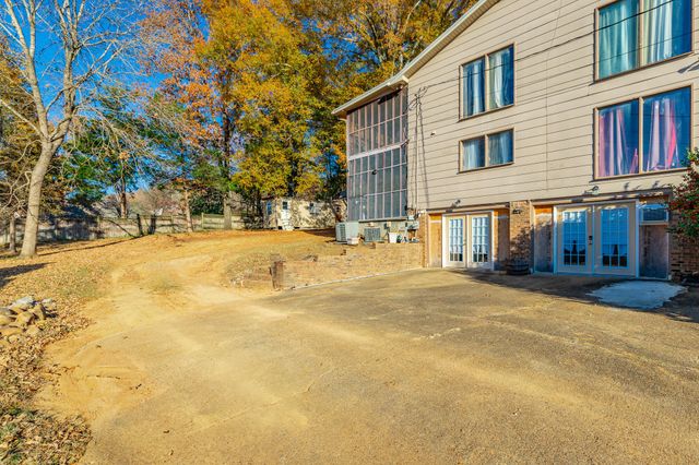 8417 Iris Drive, Chattanooga, TN 37421