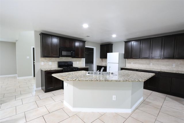 17703 Rose Summit Lane, Richmond, TX 77407