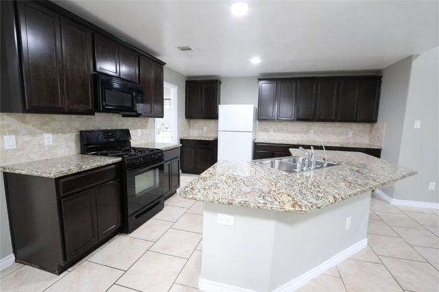 17703 Rose Summit Lane, Richmond, TX 77407