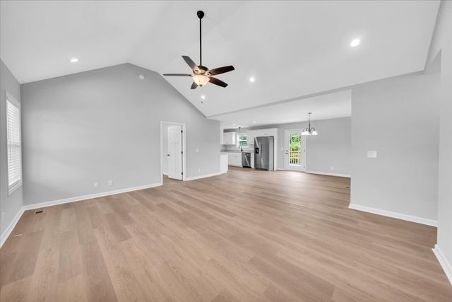 105 Demombreum Circle, Shelbyville, TN 37160