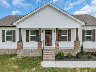105 Demombreum Circle, Shelbyville, TN 37160