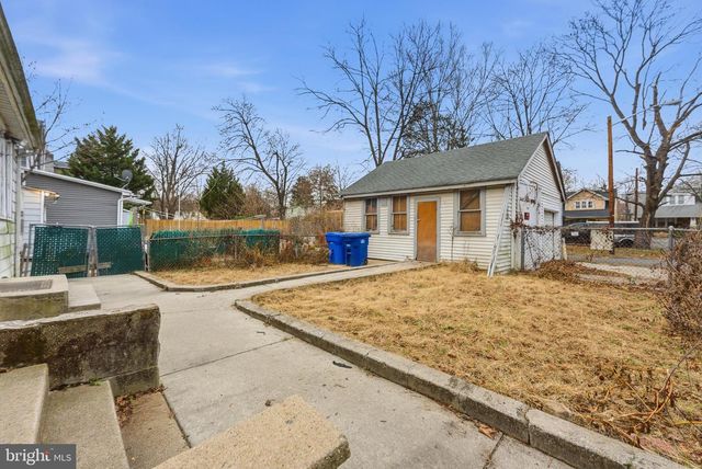 9-11 W MONROE ST, Mount Holly, NJ 08060