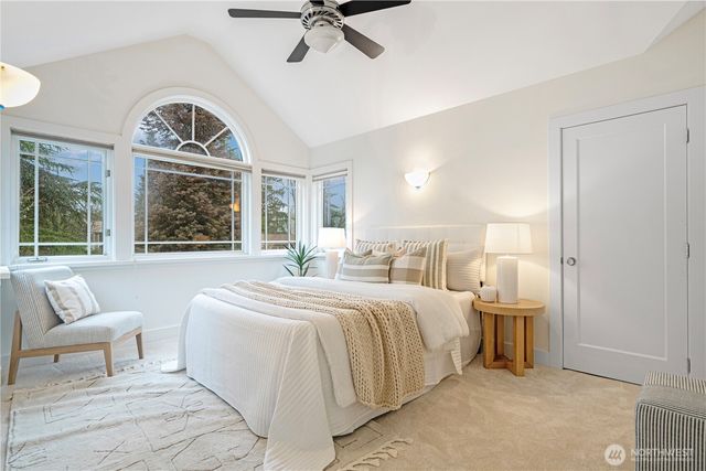 15810 SE 13th St, Bellevue, WA 98008