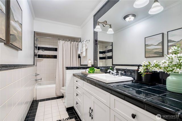 15810 SE 13th St, Bellevue, WA 98008