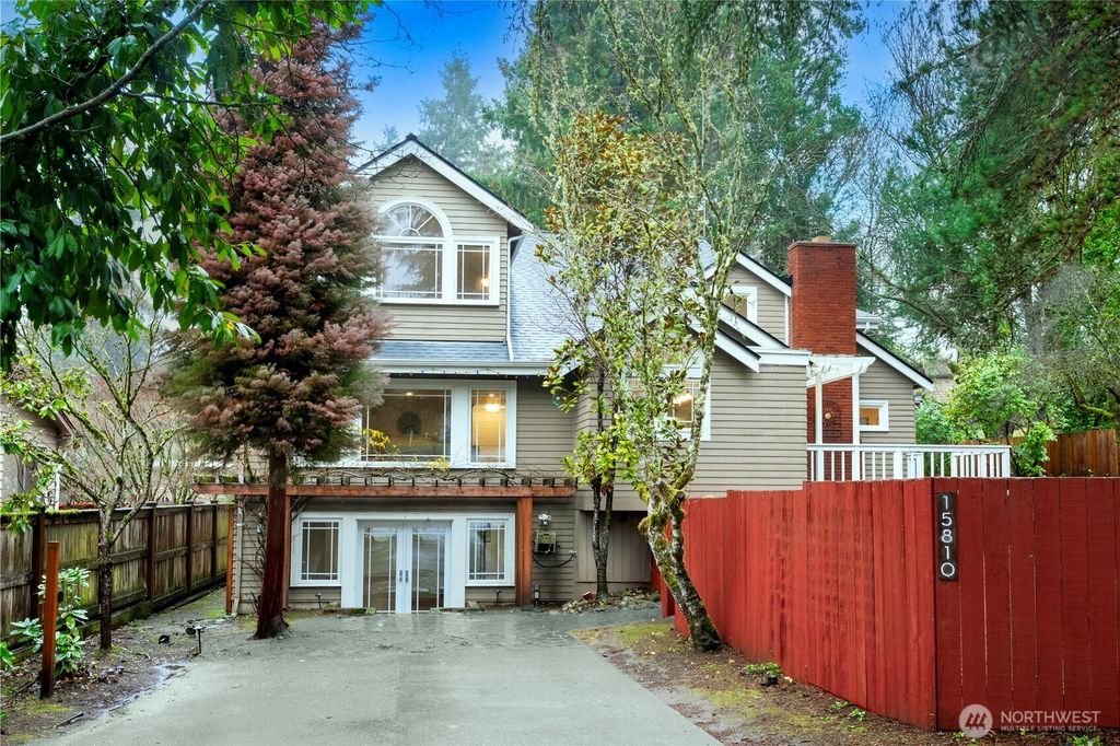 15810 SE 13th St, Bellevue, WA 98008