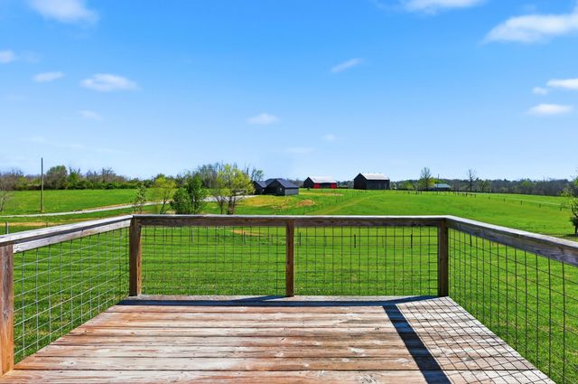 541 Oakland Lane, Harrodsburg, KY 40330