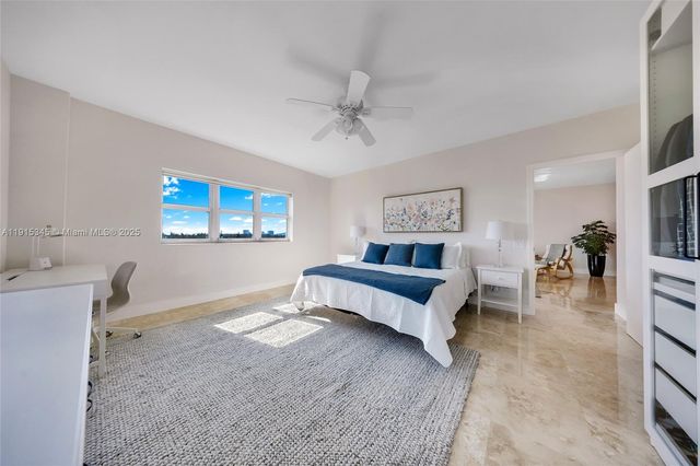 14951 Royal Oaks Ln 901, North Miami, FL 33181