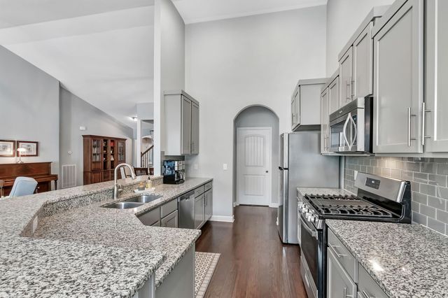 2 Faith Ct, Mount Juliet, TN 37122