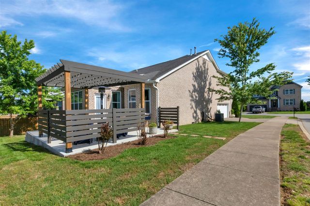 2 Faith Ct, Mount Juliet, TN 37122