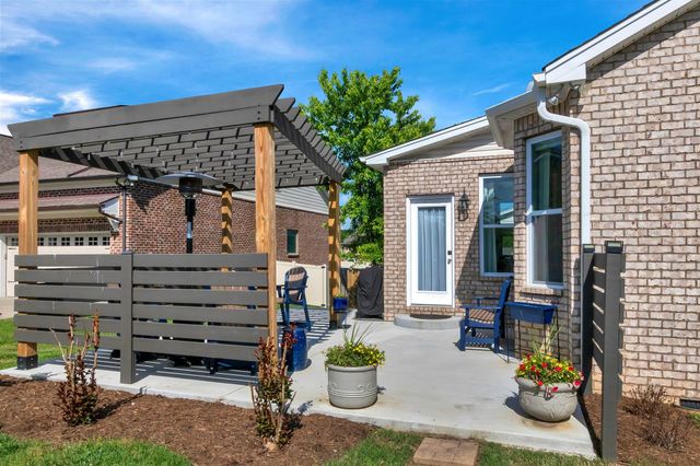 2 Faith Ct, Mount Juliet, TN 37122