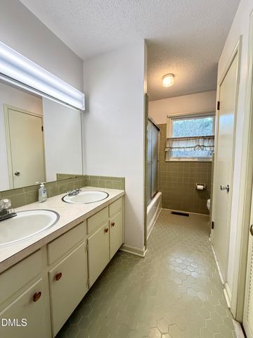 7832 Stony Hill Road, Wake Forest, NC 27587