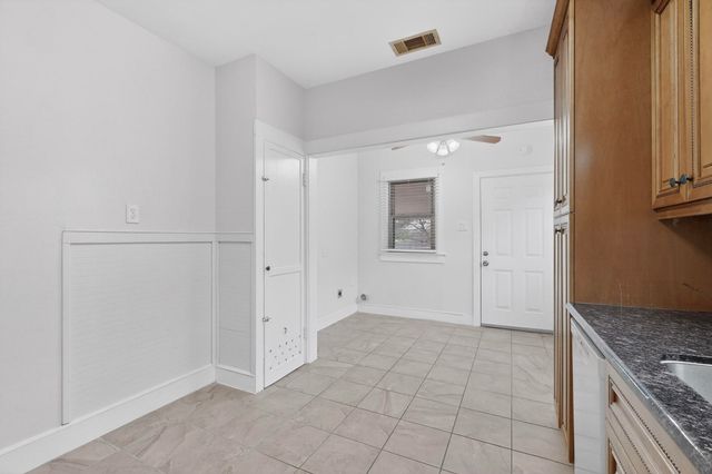 2009 Berwick Avenue, Dallas, TX 75203