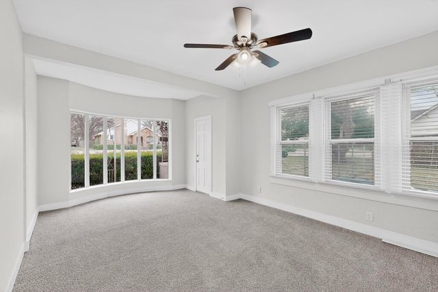 2009 Berwick Avenue, Dallas, TX 75203