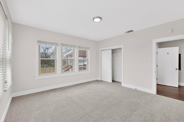 2009 Berwick Avenue, Dallas, TX 75203