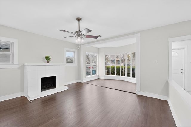 2009 Berwick Avenue, Dallas, TX 75203