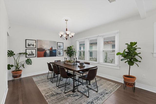 2009 Berwick Avenue, Dallas, TX 75203