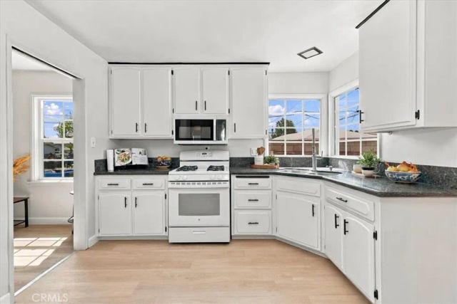 3038 Herrington Avenue, San Bernardino, CA 92405