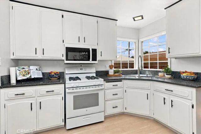 3038 Herrington Avenue, San Bernardino, CA 92405