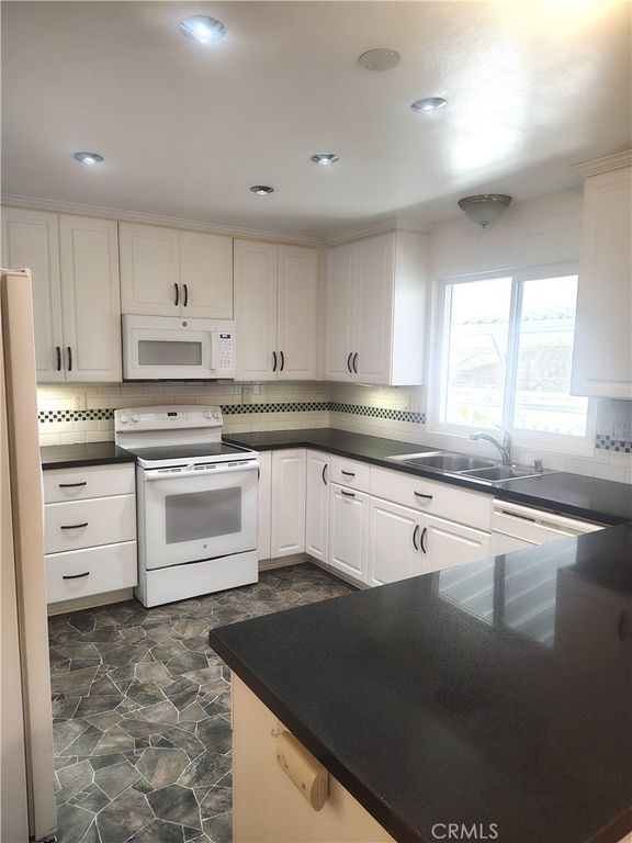 30802 Cocos Palm Avenue, Homeland, CA 92548 — photo 5
