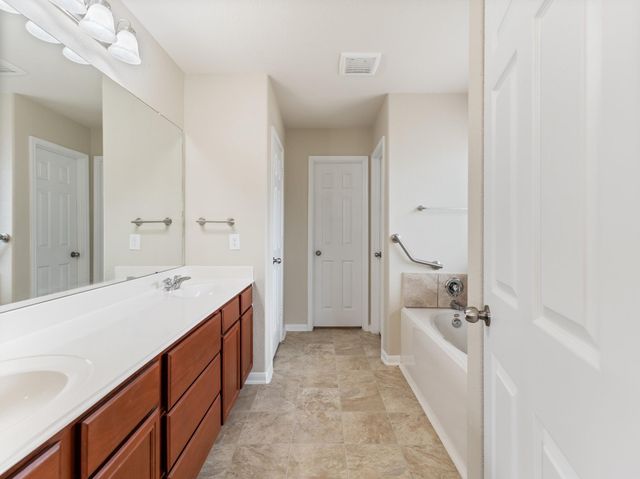 2926 Country Clearing Lane, Rosenberg, TX 77471