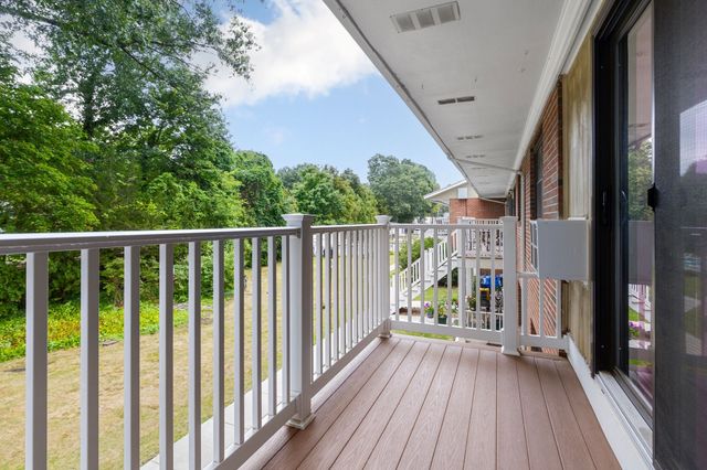 72 Renwick Rd B, Wakefield, MA 01880