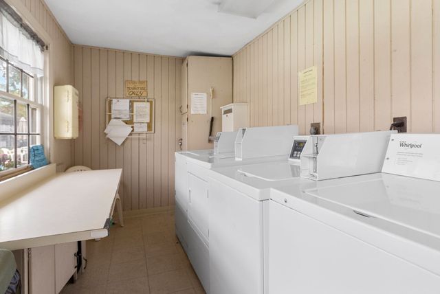 72 Renwick Rd B, Wakefield, MA 01880