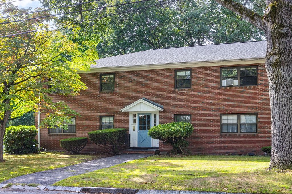 72 Renwick Rd B, Wakefield, MA 01880