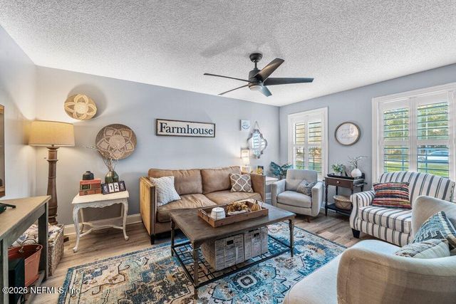 328 N RIDGE Drive, Fleming Island, FL 32003