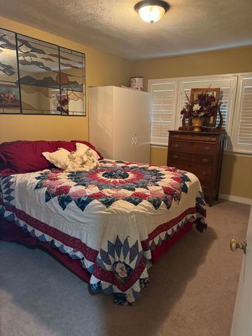 3421 N Center Rd, Millwood, WA 99212