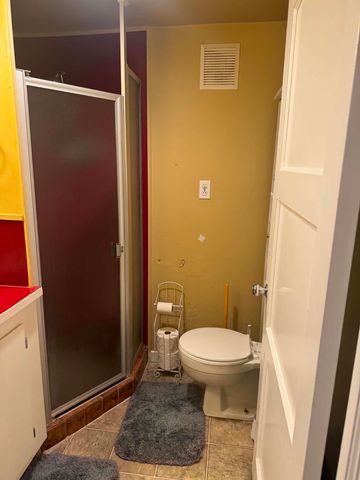 3421 N Center Rd, Millwood, WA 99212