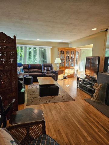 3421 N Center Rd, Millwood, WA 99212