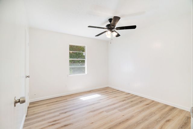 351 NE 6th, Paris, TX 75460