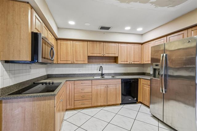 1607 LARK LANE, Brandon, FL 33510