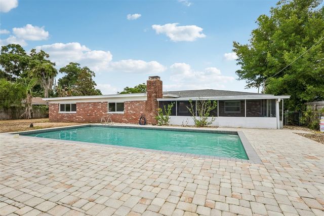 1607 LARK LANE, Brandon, FL 33510