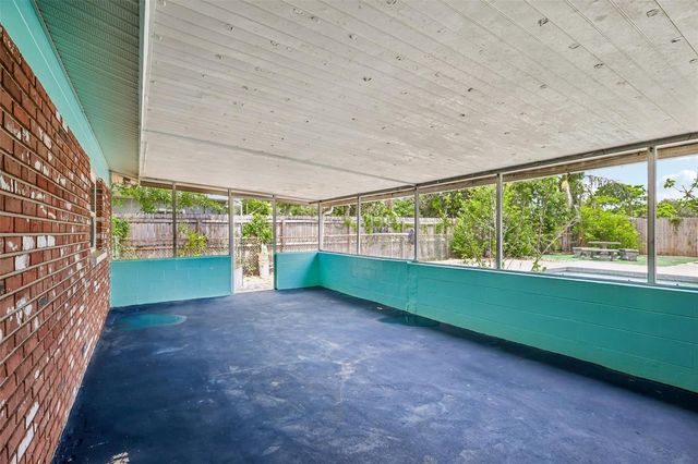 1607 LARK LANE, Brandon, FL 33510