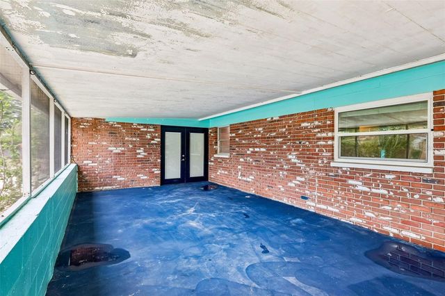 1607 LARK LANE, Brandon, FL 33510
